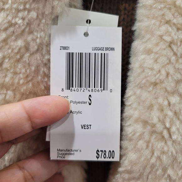 NWT Chelsea & Theodore Faux Fur Vest - S - Picture 7 of 8